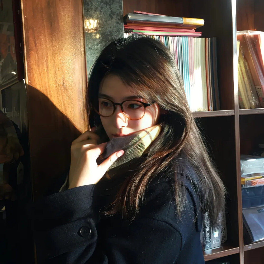 被逼假离婚后，病娇霸总抢我领证